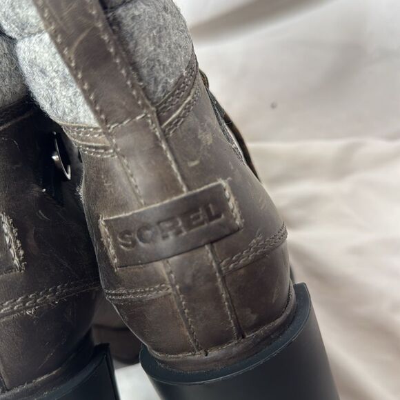 Sorel Gray and Brown Blake Lace Up Heeled Ankle Booties. Size 7.5. - Picture 7 of 9